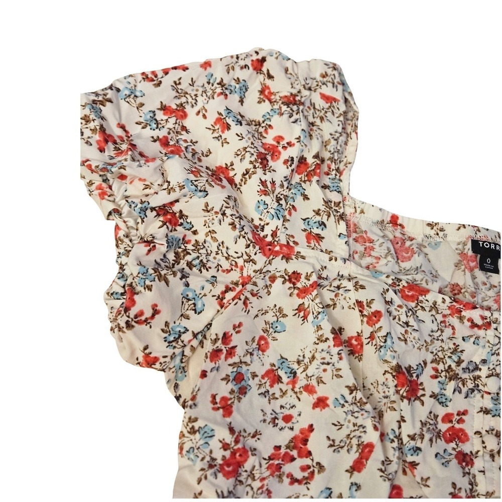 Torrid Floral Flutter‎ Sleeve Square Neck Button Front Blouse White Red Blue 0 L - Picture 3 of 6